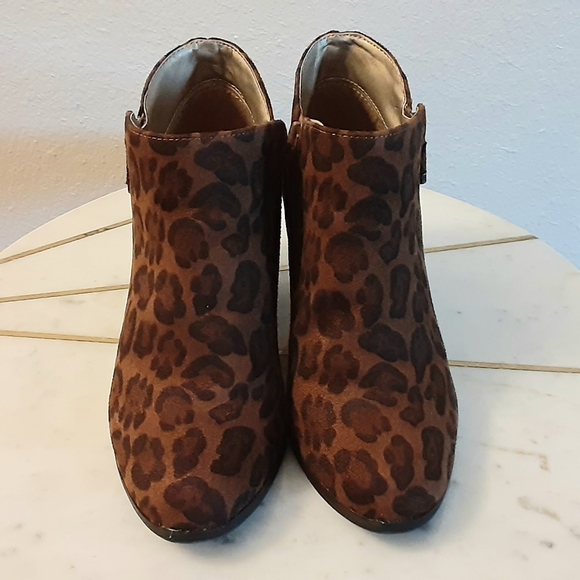 Leopard Cheetah Brown Black Animal Print Ankle Booties Boots Womens 7 Wide - Picture 6 of 8